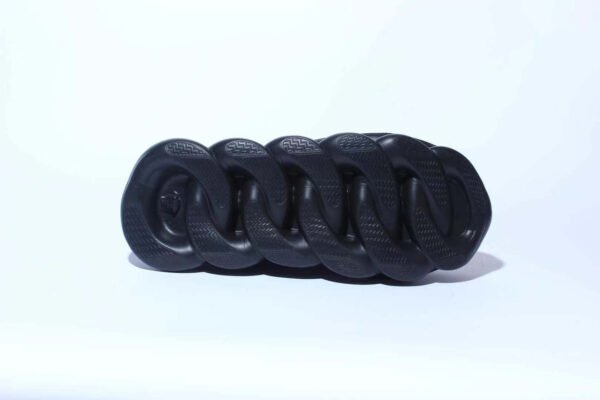 CHAIN REACTION - Image 10