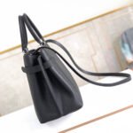 Louis Vuitton LOCKME DAY TOTE BAG - Image 8