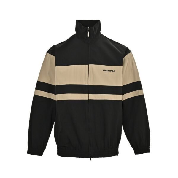 High Quality Burberry Jacket - Image 2
