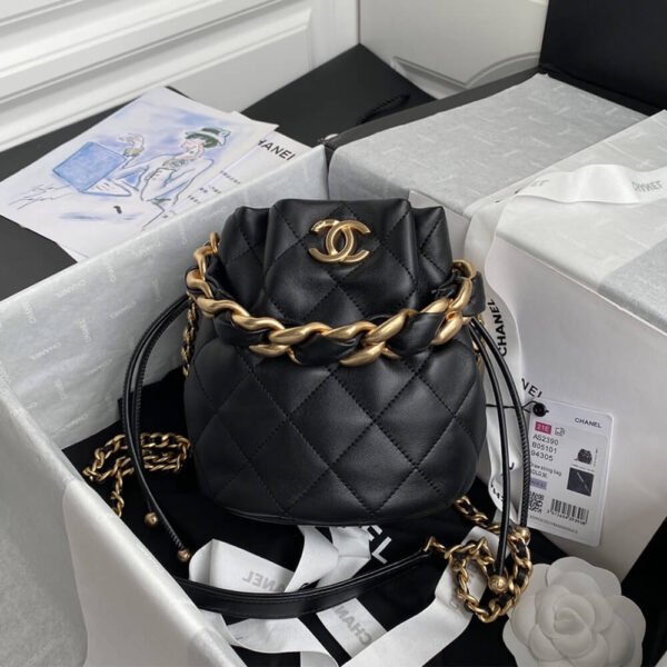 CHANEL Drawstring Bag - Image 3