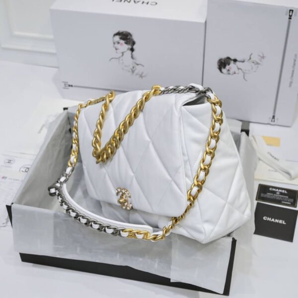 CHANEL 19 MAXI HANDBAG - Image 4