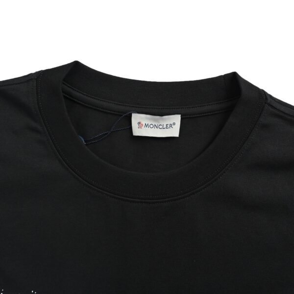 Best Moncler t-shirt - Image 5