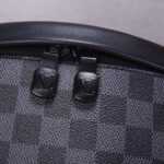 LV Discovery Bumbag - Image 6