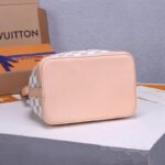 LV Noe Bucket Bag - Image 6