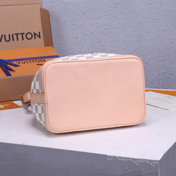 LV Noe Bucket Bag - Image 6