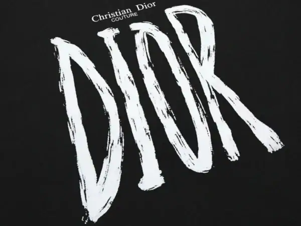 High Quality Dior T-shirt - Image 5