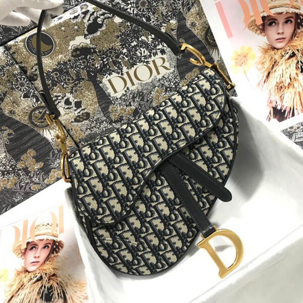 Dior SADDLE BAG - Image 3