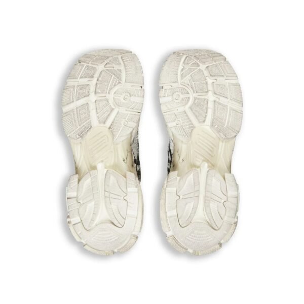 RUNNER - Image 6