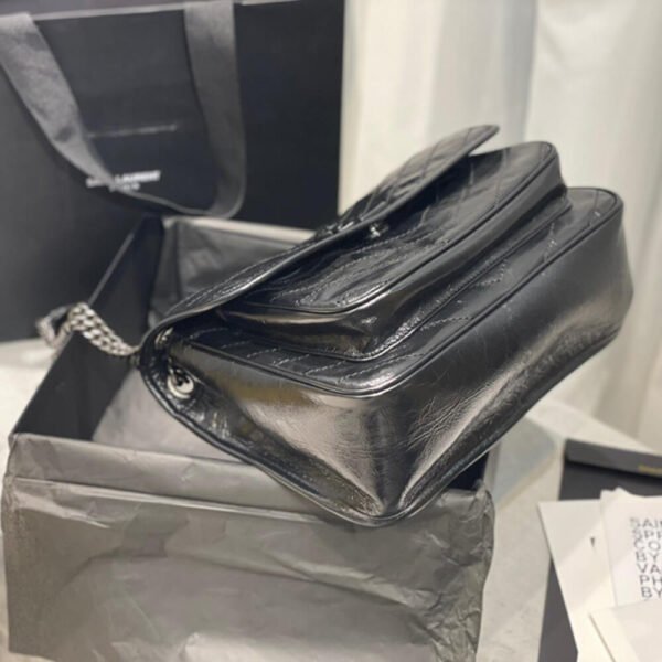 SAINT LAURENT NIKI MEDIUM IN CRINKLED VINTAGE LEATHER - Image 6