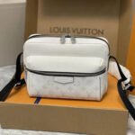 Top rated LV Bag - Image 3