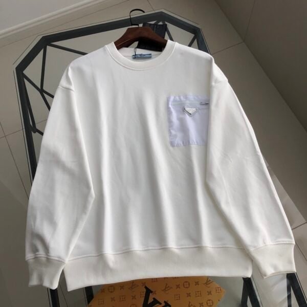 2025 Autumn/Winter New Classic Iron Logo Pocket Crewneck Sweatshirt – High-End Quality & Timeless Design - Image 2