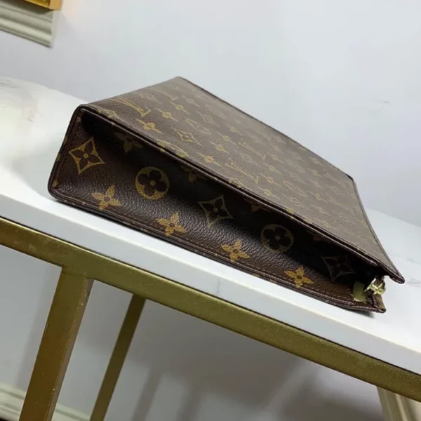 LV Toiletry Pouch 26 - Image 6