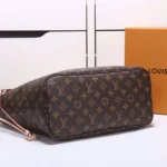 LV Neverfull MM Tote - Image 5