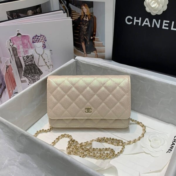 CHANEL Wallet On Chain - Image 3