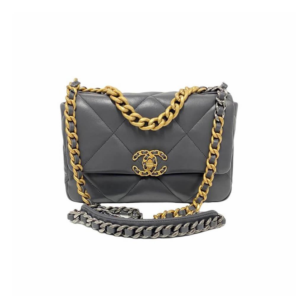 82ccb837d40a7b4c028f6bf3bfa0980d.jpeg CHANEL 19 HANDBAG - Image 1