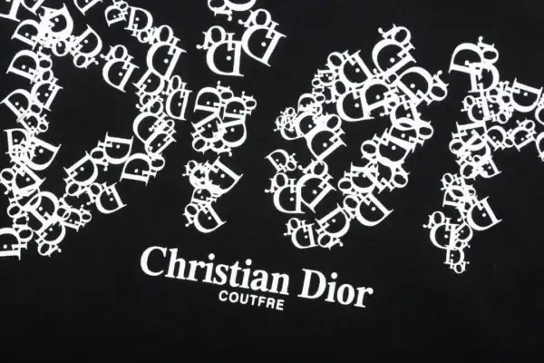 High Quality Dior T-shirt - Image 5