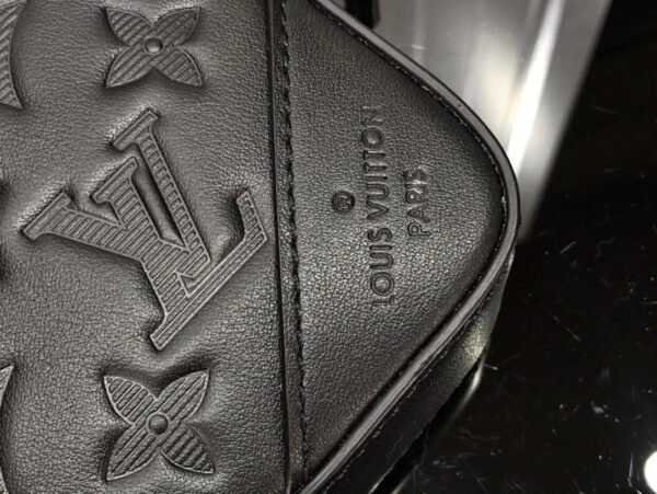 Top rated LV Bag - Image 6