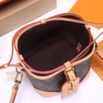 LV Noe Purse - Image 9