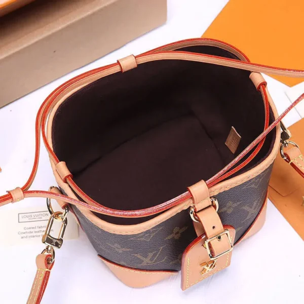 LV Noe Purse - Image 6