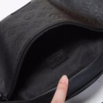 LV Discovery Bumbag - Image 10