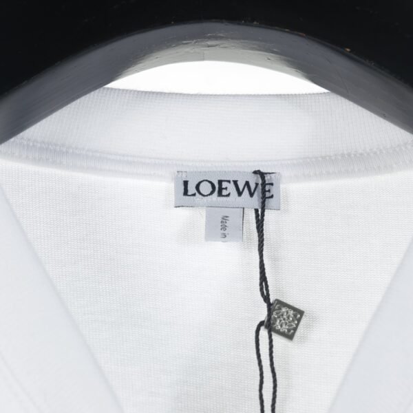 Loewee t-shirt - Image 7