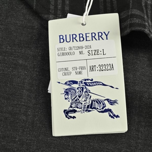 High Quality Burberry Jacket - Image 7