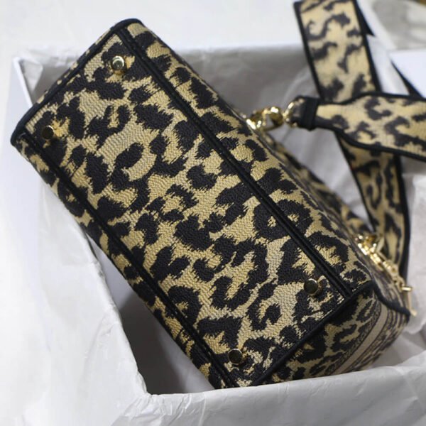 DIOR MEDIUM LADY D-LITE BAG - Image 6