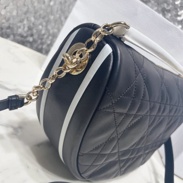 MEDIUM DIOR VIBE HOBO BAG - Image 6