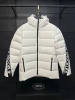 Canada Goose DownJacket - Image 3