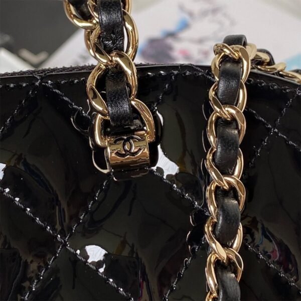 CHANEL SMALL TOTE - Image 6