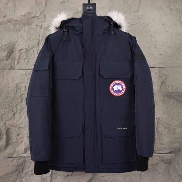 Canada Goose DownJacket - Image 2
