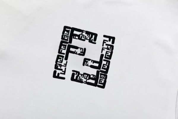 Top rated Fendi t-shirt - Image 6