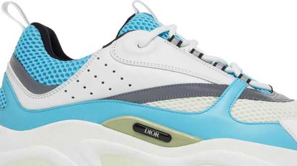 B22 ‘WHITE LIGHT BLUE’ - Image 3
