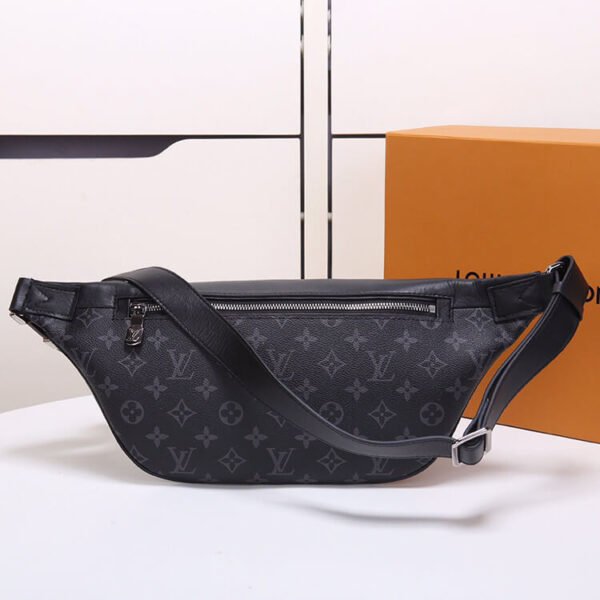 LV Discovery Bumbag - Image 4