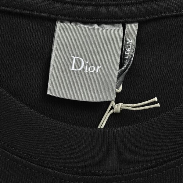 High Quality Dior T-shirt - Image 6