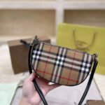 Olympia Pouch checked shoulder bag - Image 7