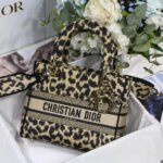 DIOR MEDIUM LADY D-LITE BAG - Image 6