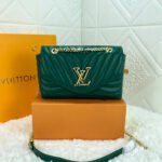 LV NEW WAVE CHAIN BAG - Image 3