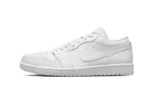 Triple White (2022)