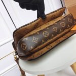Louis Vuitton POCHETTE METIS - Image 9