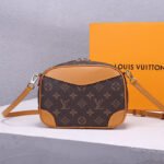 LV Deauville Mini Handbag - Image 5