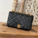 CHANEL FLAP - Image 6