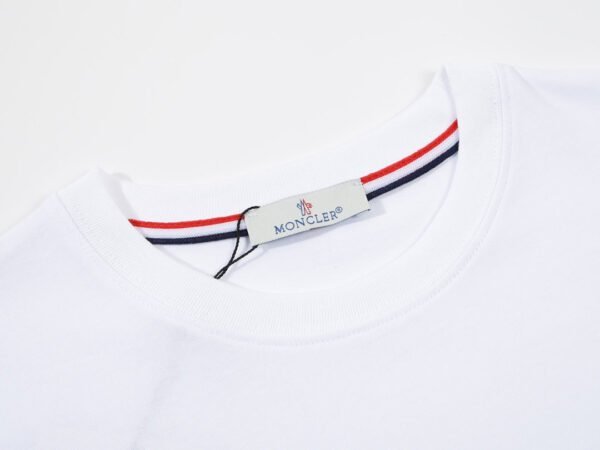 Best Moncler t-shirt - Image 5