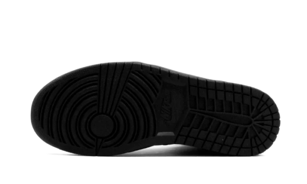 Triple Black - Image 5