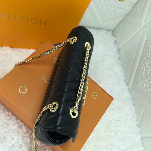 LV NEW WAVE CHAIN BAG - Image 7