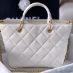 CHANEL SHOPPING BAG - Image 8