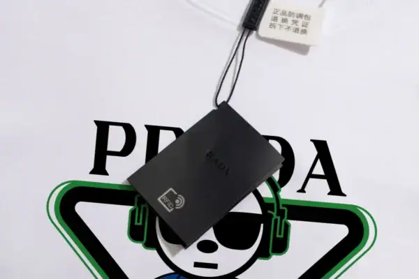 Prada T-shirt - Image 7