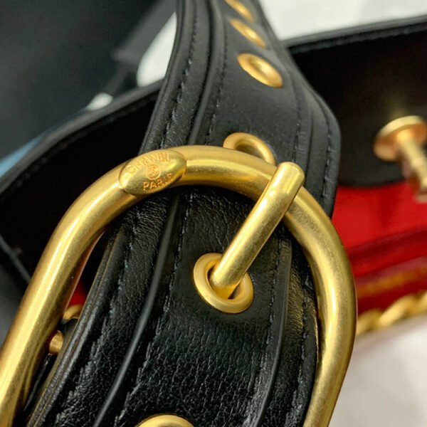CHANEL HOBO HANDBAG - Image 7