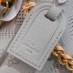 LV HAND IT ALL SMALL - Image 7