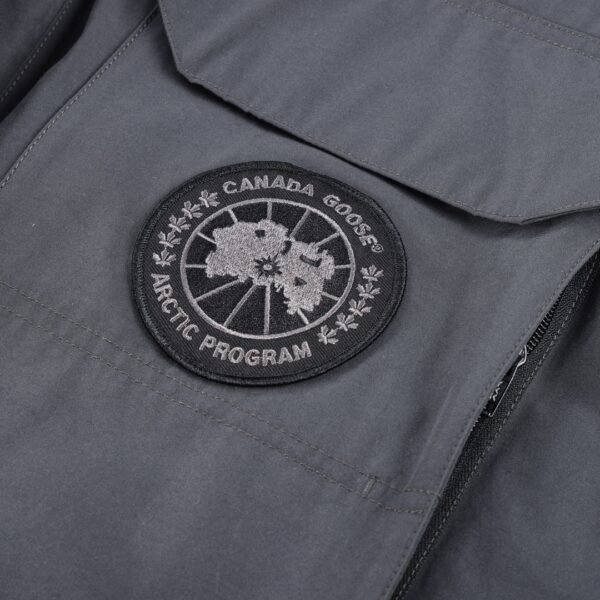Canada Goose DownJacket - Image 6
